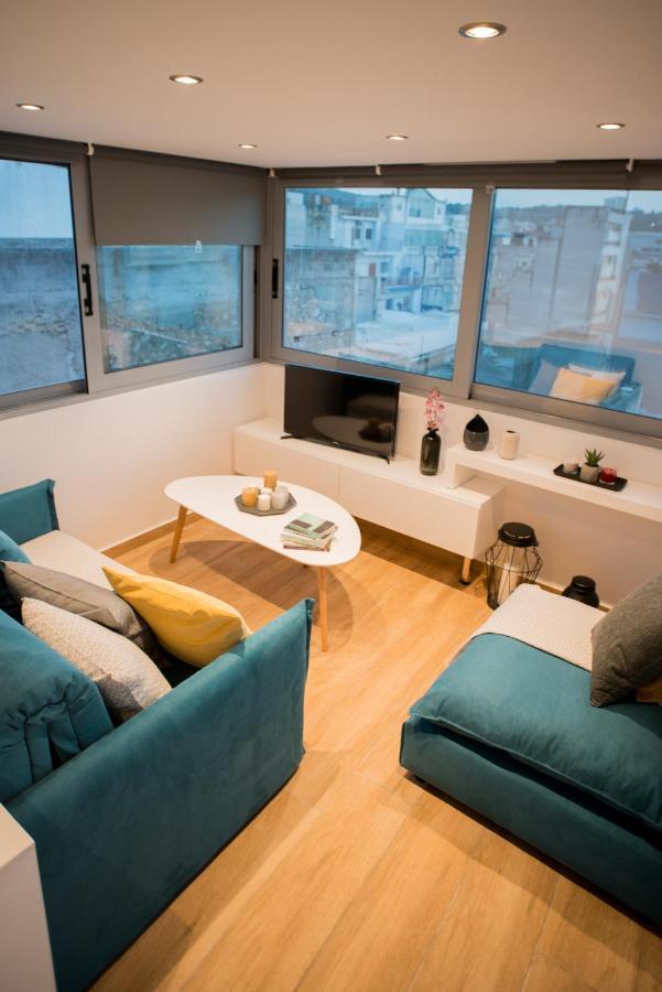 Penthouse Apartment